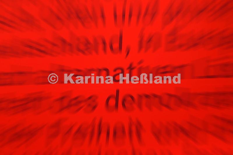 KH111021a046