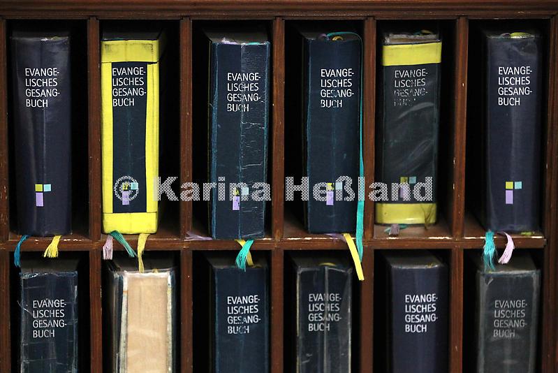 KH140128d002