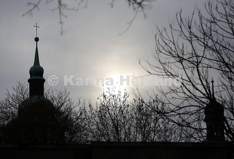 KH151209b004