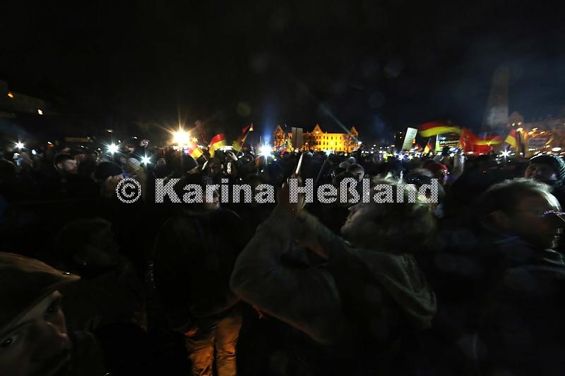 KH160113b017