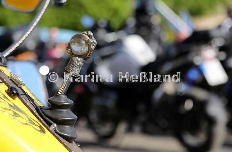 KH180501b012