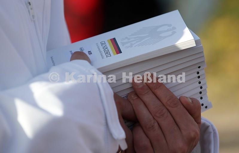 KH201103a008