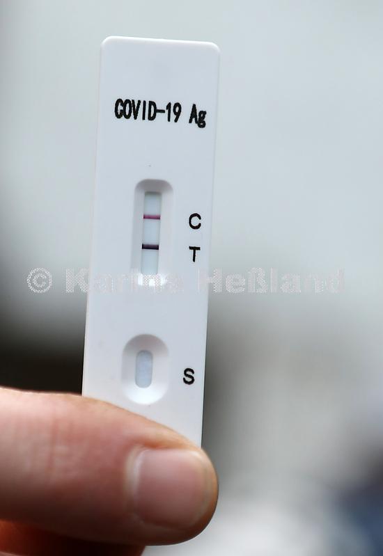 KH211230b001