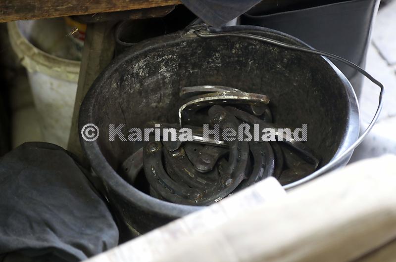 KH220530a038