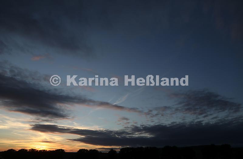 KH220708c002