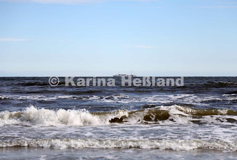 KH220906b039