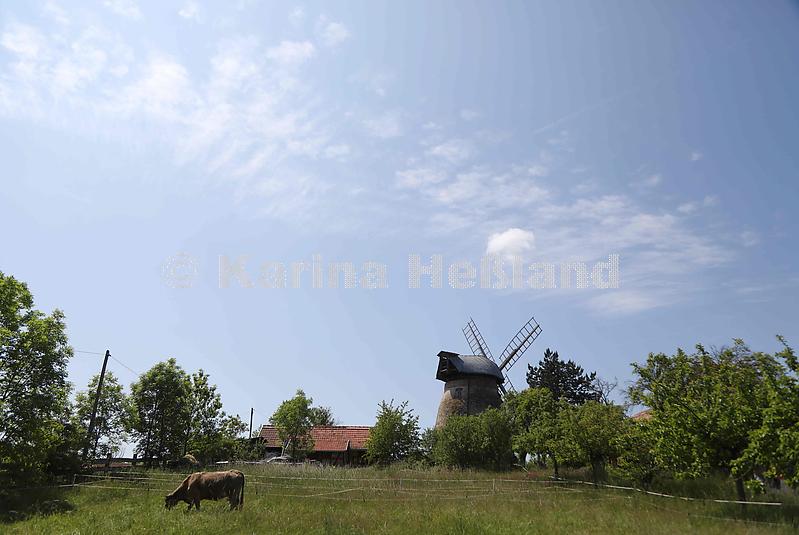 KH230529a007