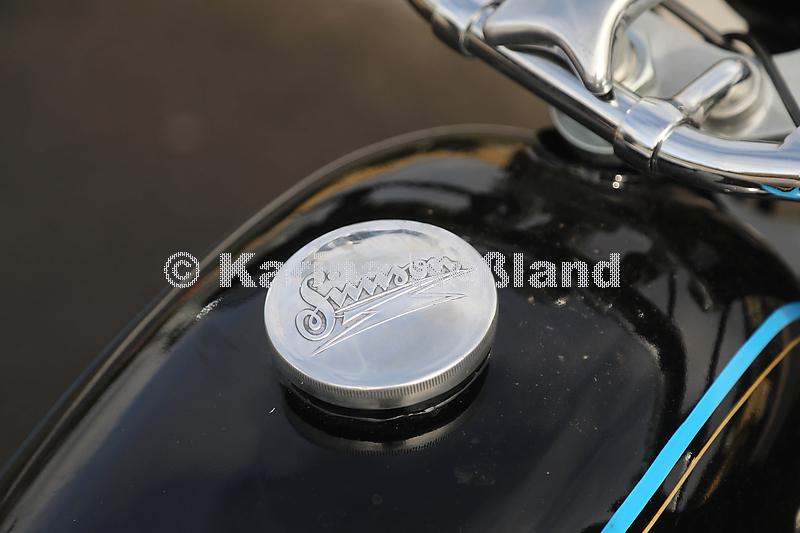 KH230902c007