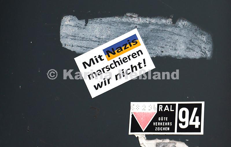 KH231112b045