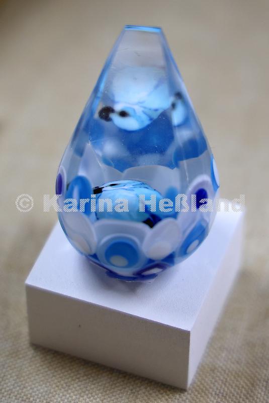 KH240310b047