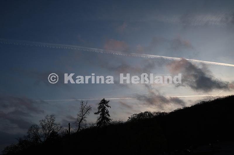 KH250410a004