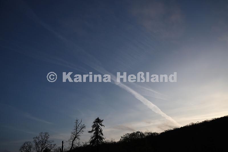 KH250410a007