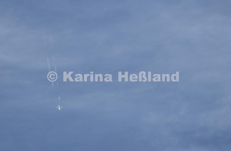 KH251005b002