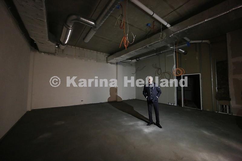KH160419b007